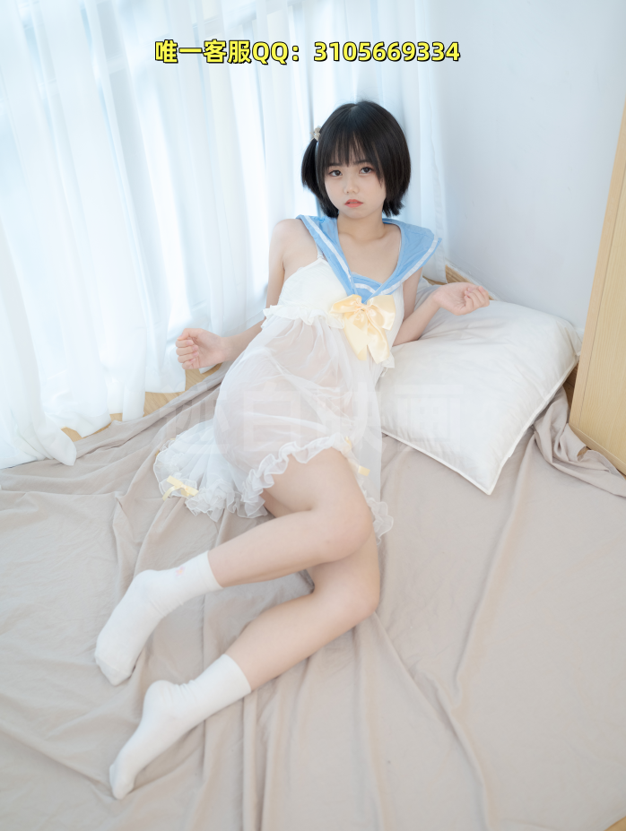 第362期-窗边椅上的甜美少女影