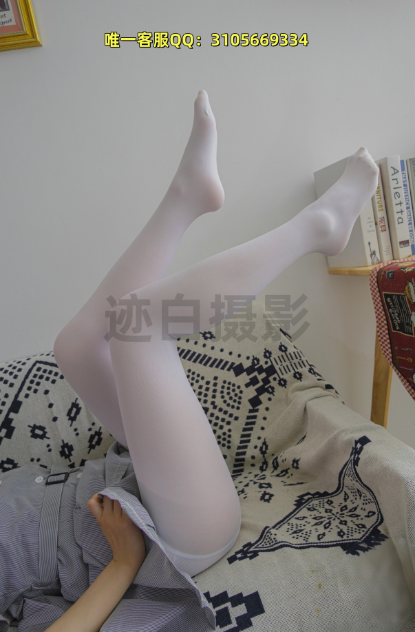 第317期-灰裙制服：意外瞬间的青春脚畔