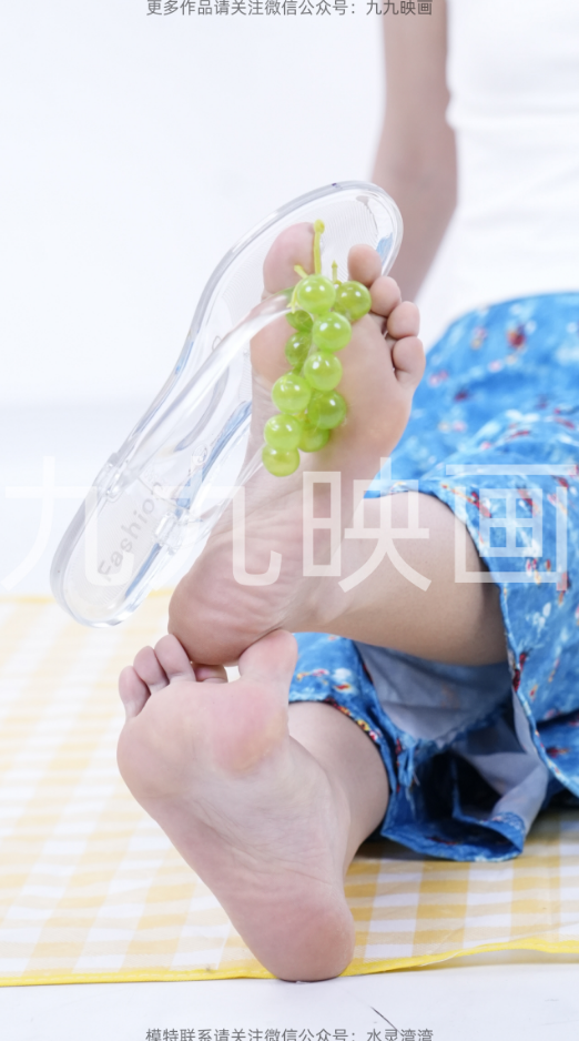 第68期-迪丽努尔-透明人字拖[206张图片+8分钟专享视频]