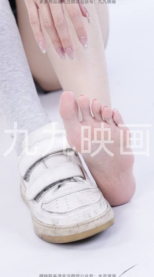 第43期-金币-背心魅力[176张图片+8分钟专享视频]