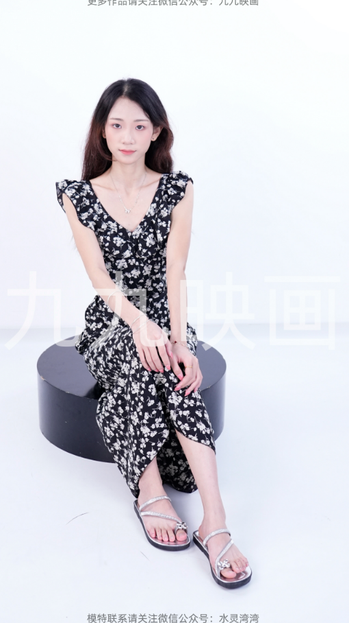 第51期-小燕-碎花裙[199张图片+8分钟专享视频]