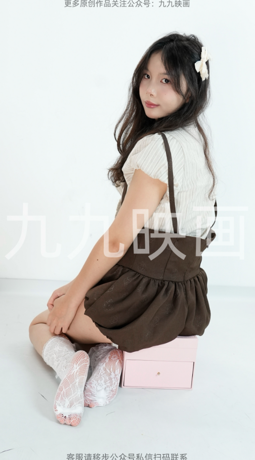第107期-栗子-背带裤与蕾丝袜[214张图片+25分钟第一视角花絮＋8分钟专享视频]