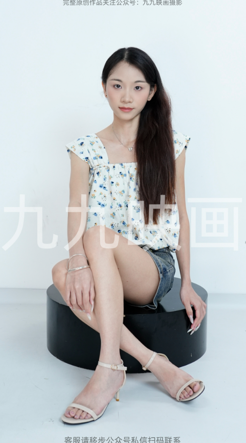第158期-小燕-简约风[157张图片+25分钟第一视角花絮＋8分钟专享视频]